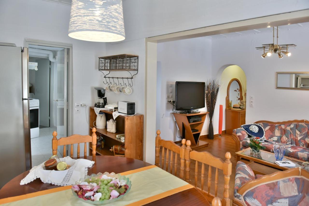 Grandmas Guest House Ýdra Eksteriør bilde